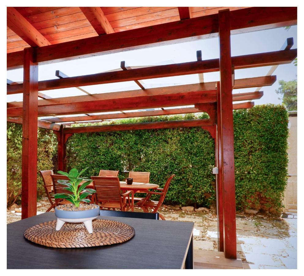 Thalassa Guest house *